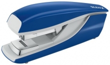 Sešívač Leitz 5523 s plochým sešíváním, modrý